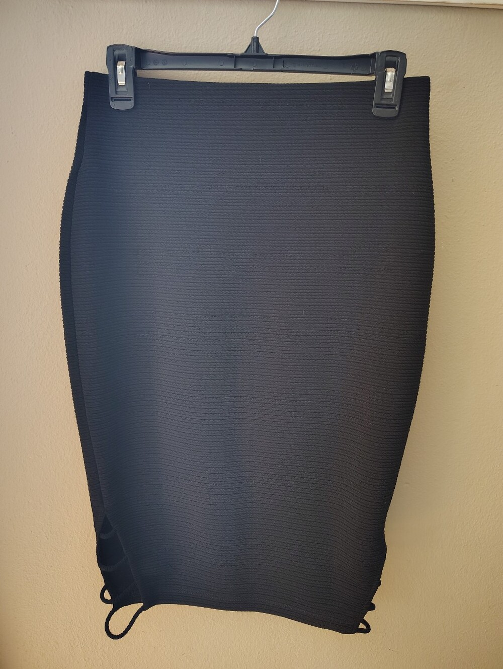 Bisou Bisou Black Ribbed Pencil Skirt